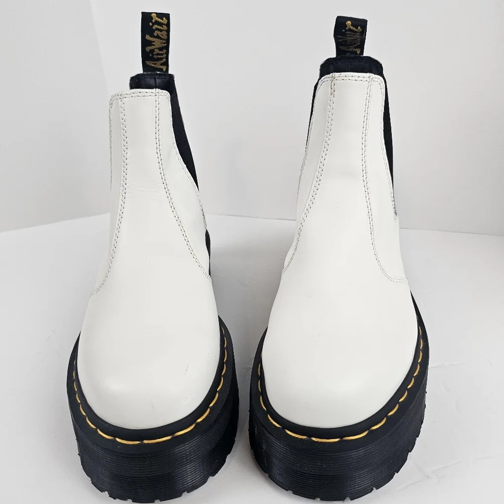 Doc Martens Dr. Martens 2976 Yellow‎ Stitch Smooth Leather Chelsea Boots M8/L9